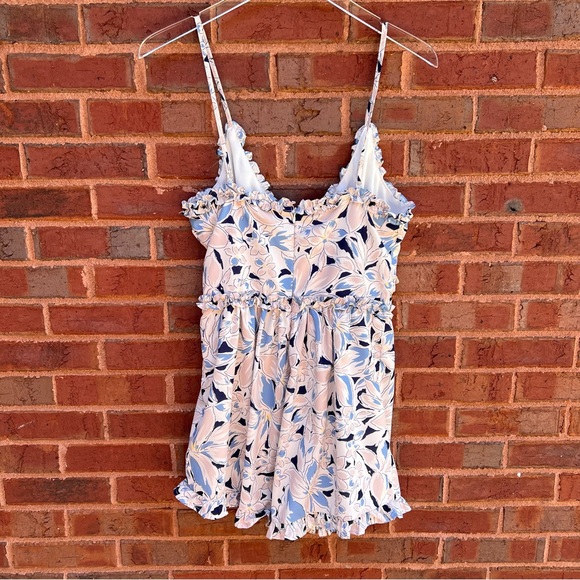 Fashion Nova Ruffle Floral Romper Size Medium✨ - Picture 4 of 7